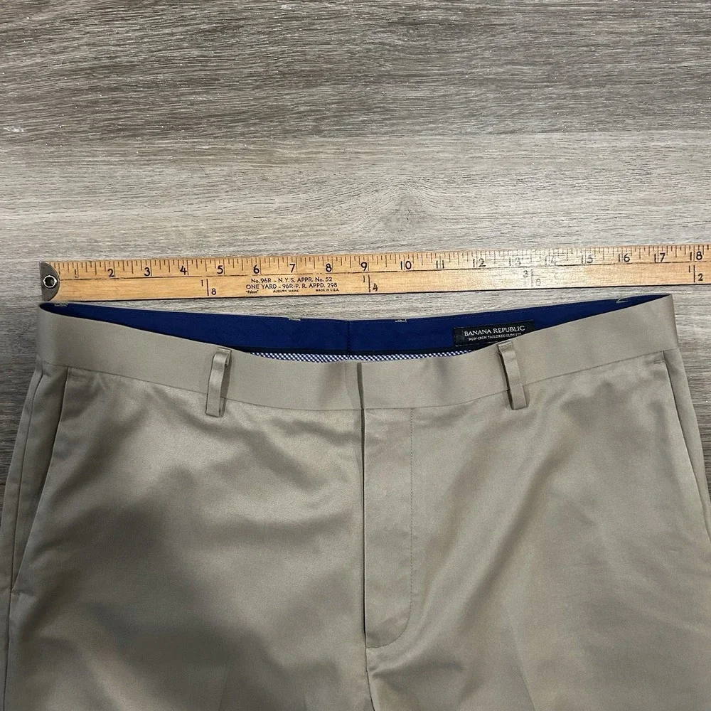 Banana Republic Mens Non Iron Tailored Slim Fit Khaki‎ Dress Pants 34x30